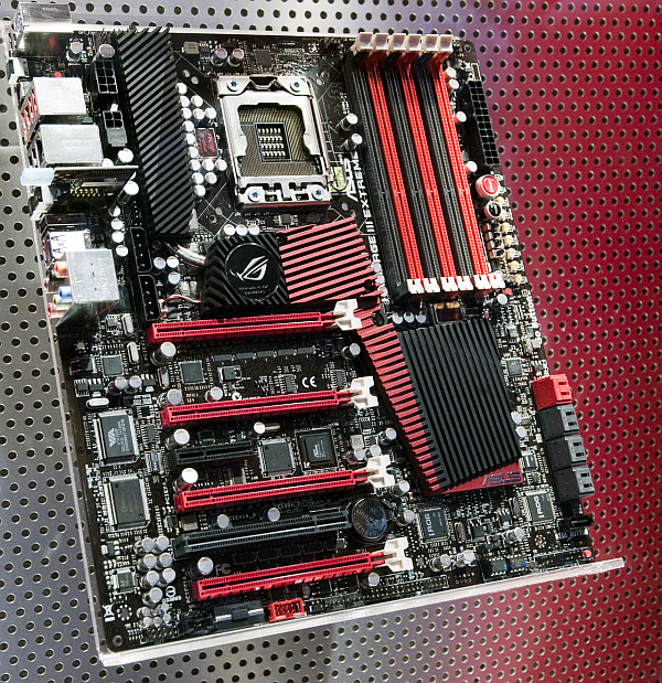 asus_rampage3_dh_fx57.jpg