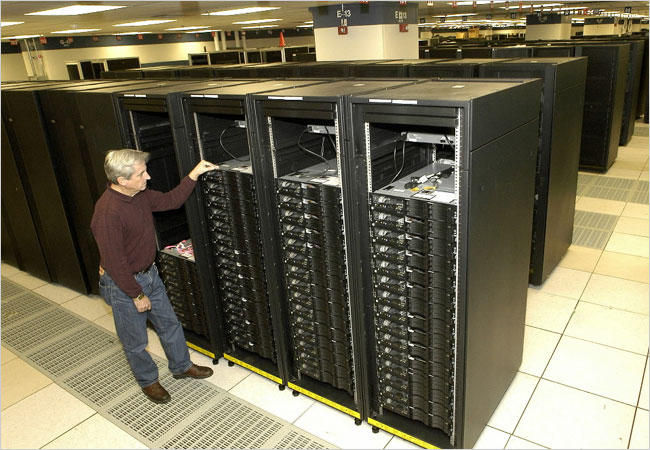  ## IBM'in Cell Tabanlı Süperbilgisayarı PetaFLOP Barajını Aştı ##
