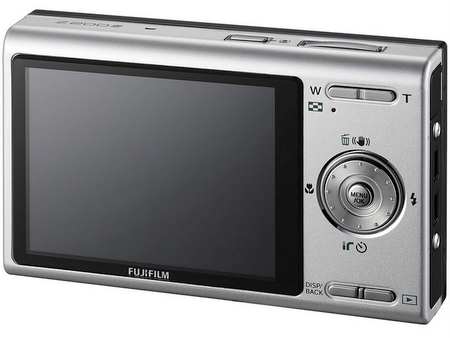  ## FujiFilm FinePix Z200FD; 20 mm kalınlığında dijital kamera ##