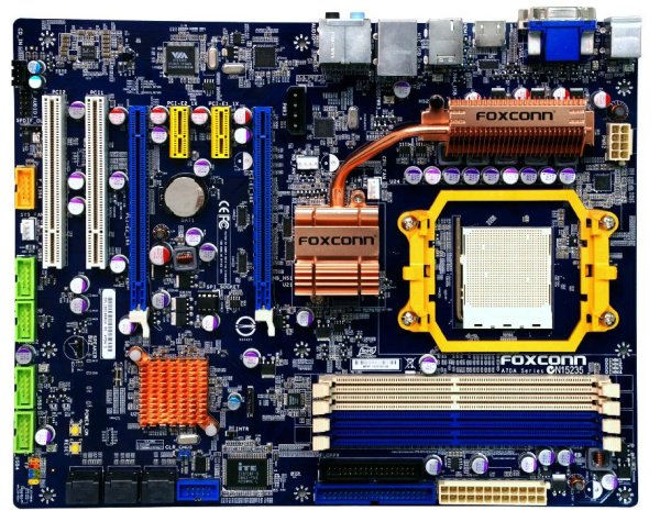  ## Foxonn AMD'nin 790GX Yonga Setini Kullanan Yeni Anakartlarını Duyurdu ##