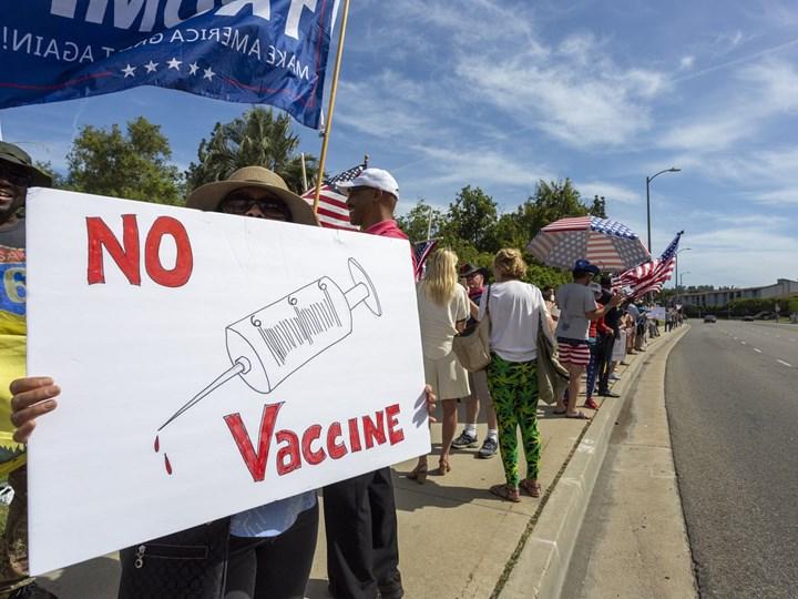 Aşısız Amerikalılar, aşıların Covid-19’dan daha tehlikeli olduğunu düşünüyor