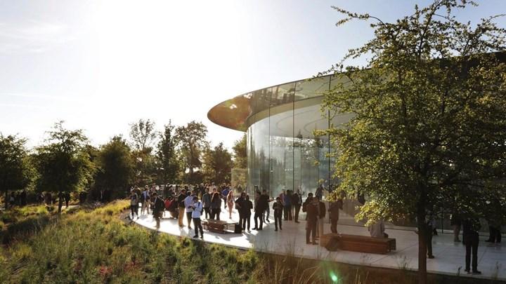Apple, uzaktan çalışma modeline 2022'ye kadar devam edecek