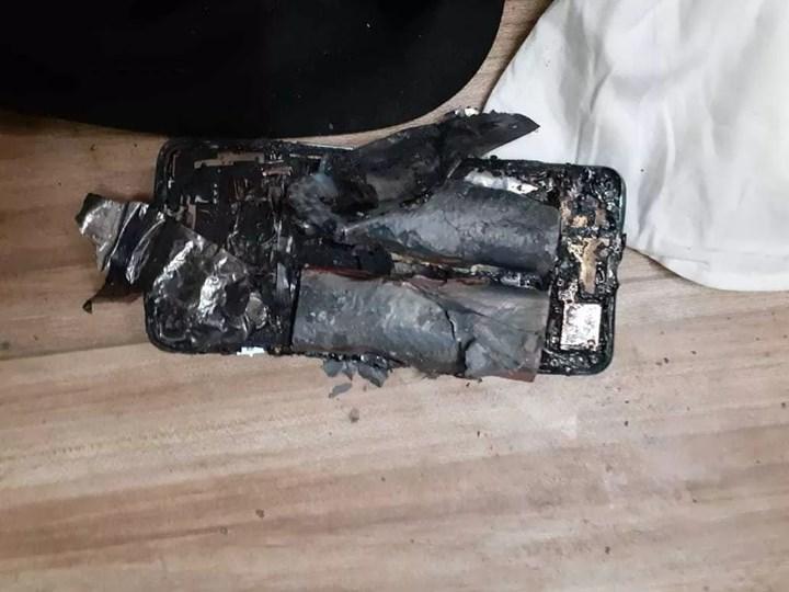 OnePlus Nord 5G bir avukatın cebinde patladı