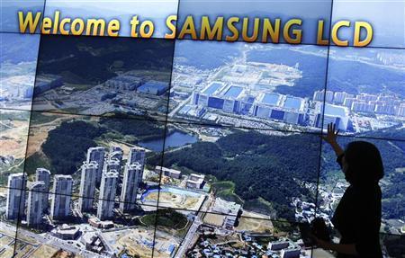 Samsung, LCD bölümü için farklı seçenekleri masaya yatırdı