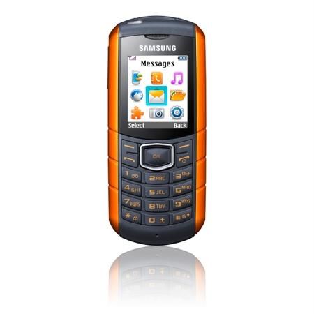 Samsung E2370; Dayanıklılığı ve 1.040 saat bekleme süresiyle öne çıkan telefon