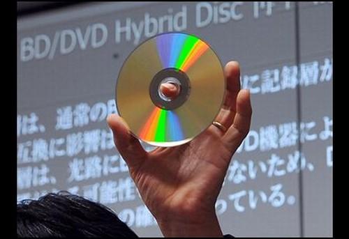 İlk melez disk (Blu-ray ve DVD) Japonya'da lanse edildi