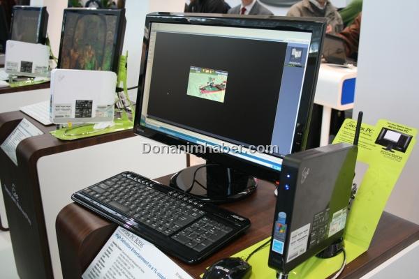 CeBIT Özel: Asus harici ekran kartına sahip nettop modelini gösterdi