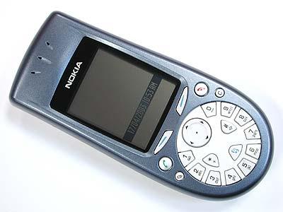 Nokia 3650: Yuvarlak tuş takımının önlenemez geri dönüşü : )