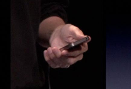 Apple: Sinyal sorunu iPhone 4'e has değil 