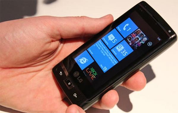 LG: Windows Phone 7, Android ve iPhone'u geride bırakacak
