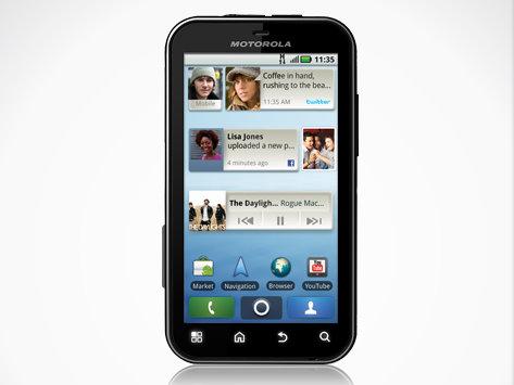 Motorola DEFY; Toza, suya, darbelere dayanıklı ekranıyla öne çıkan Androidli telefon