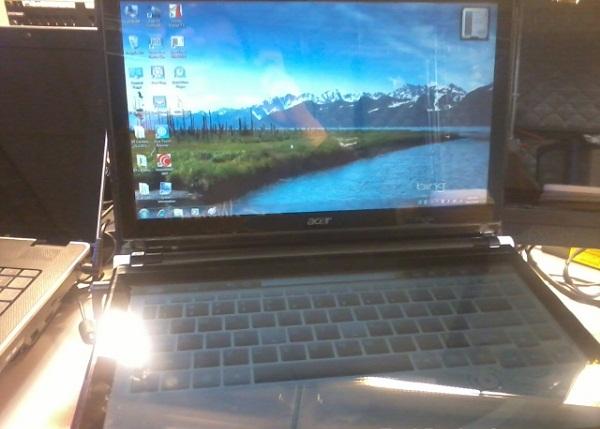 Acer'ın çift dokunmatik ekranlı dizüstü bilgisayar prototipinin görüntüleri ortaya çıktı