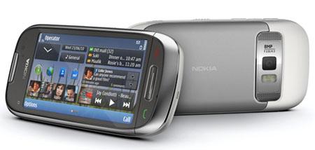 Vodafone UK, HTC Desire Z ve Nokia C7'yi satışa sundu