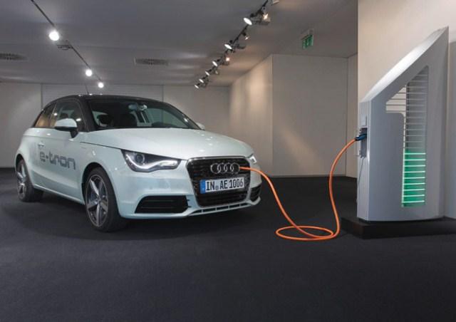 Audi, e-tron modellerini güneş enerjisiyle şarj edecek