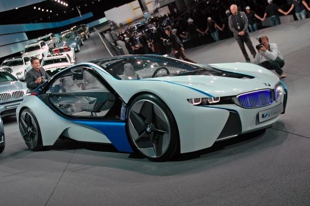 BMW, Vision Efficient Dynamics konseptinin gelecek versiyonuna i8 adını verebilir