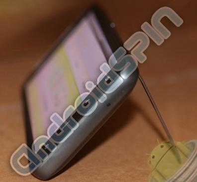 Android'li HTC Thunderbolt 4G ile ilgili ilk fotoğraflar ve detaylar yayınlandı