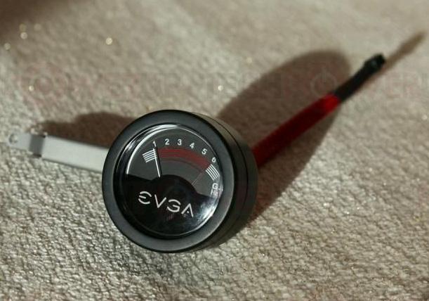 EVGA'dan hız aşırtma tutkunları için yeni aksesuar: Analog işlemci hız göstergesi