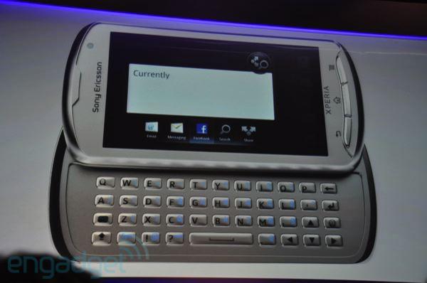 İşte Sony Ericsson Xperia Pro: QWERTY klavyeli ve Android 2.3'lü yeni Xperia