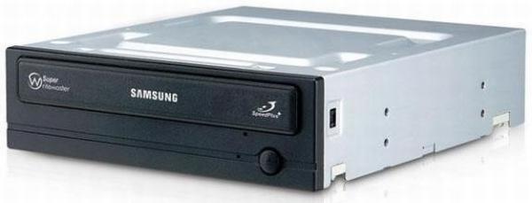 Samsung 22x hızında kayıt yapan yeni DVD yazıcısını Mayıs ayında kullanıma sunacak