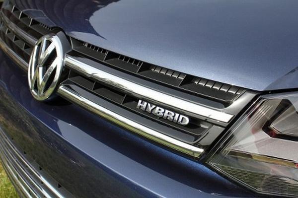 Volkswagen tüm modellerinde hibrit seçeneği sunmayı planlıyor