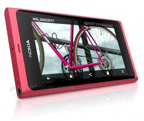 MeeGo'lu Nokia N9'a ait olduğu iddia edilen ilk görseller internete sızdırıldı