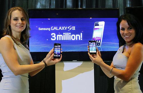 Samsung Galaxy S II, dünya çapında 55 günde 3 milyonluk satış barajını aştı
