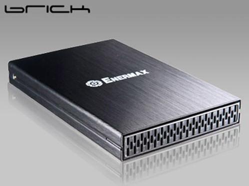Enermax USB 3.0 destekli harici sabit disk kutusu Brick'i duyurdu