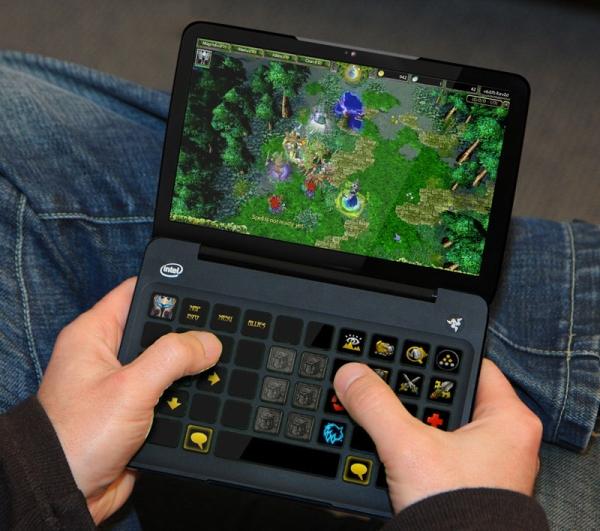 Razer'ın yenilikçi mobil oyun konsolu Switchblade'in işlemcisi detaylandı