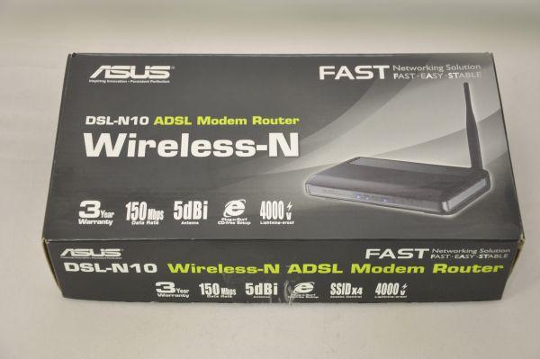 Yakın Plan: Asus'un maliyet odaklı Kablosuz-N modem/yönlendiricisi DSL-N10 
