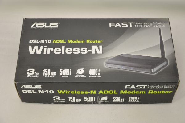 Yakın Plan: Asus'un maliyet odaklı Kablosuz-N modem/yönlendiricisi DSL-N10