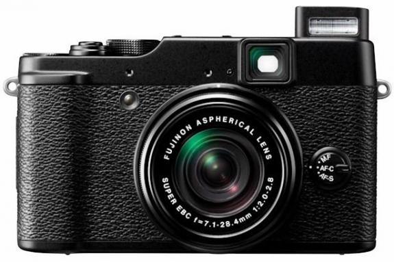 Fujifilm'den retro tarzda kompakt dijital kamera; X10