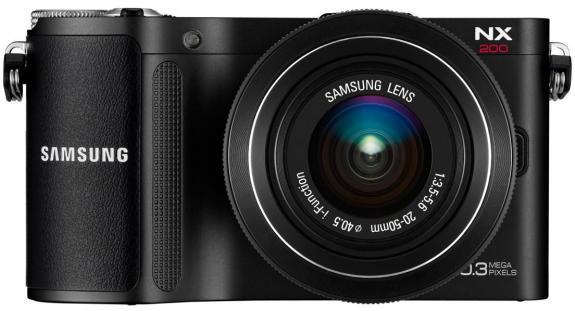 IFA 2011: Samsung'dan 20.3MP çözünürlüğünde değiştirilebilir lensli kamera 