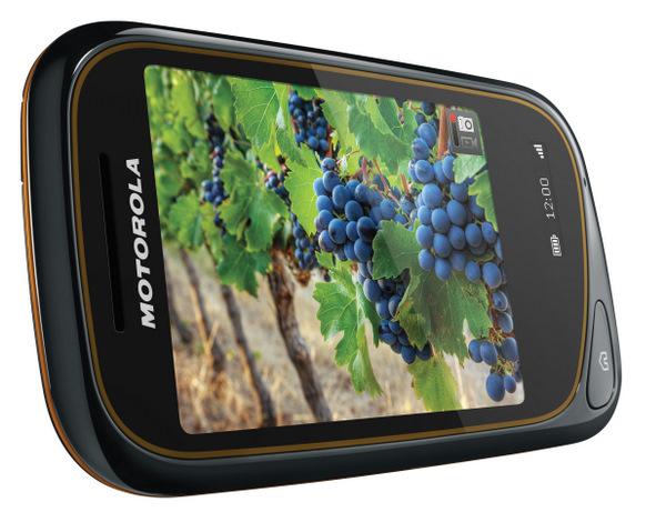Motorola'nın dayanıklı telefonu Wilder, 89 Euro fiyatla İtalya'da satışa sunuluyor