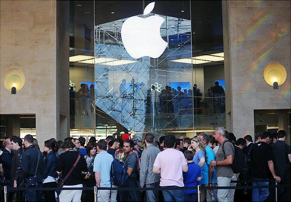 Apple, izinleri kaldırdı; yeni iPhone, ekim ayının 2.haftasında satışa sunulabilir