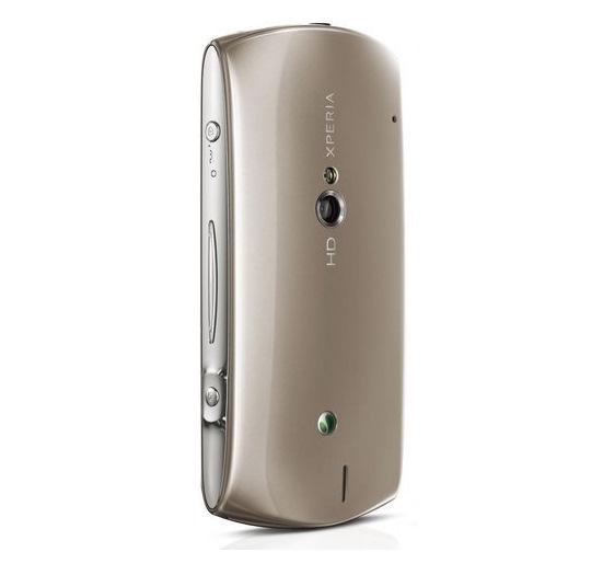 Sony Ericsson Xperia Neo V'ye şampanya rengi geliyor