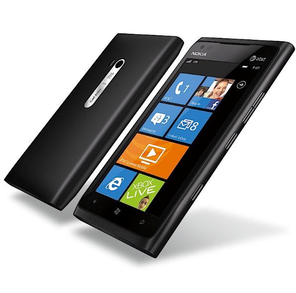 CES 2012: Nokia, Windows Phone Mango işletim sistemli Lumia 900'ü lanse etti