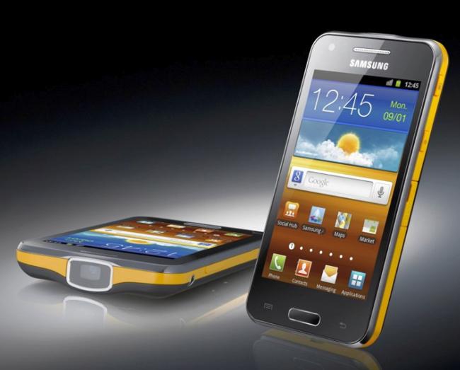 MWC 2012: Samsung'un projektör donanımlı akıllı telefonu Galaxy Beam detaylandı