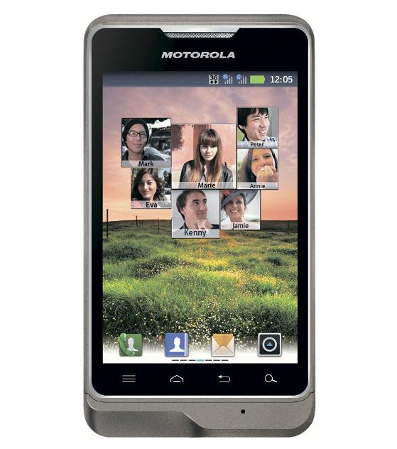 Motorola'dan Android 2.3 işletim sistemli alt segment akıllı telefon: XT390