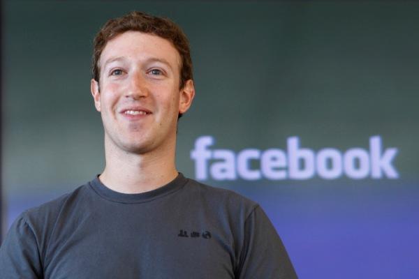 Facebook halka açıldı, toplam değeri 100 milyar doları geçti