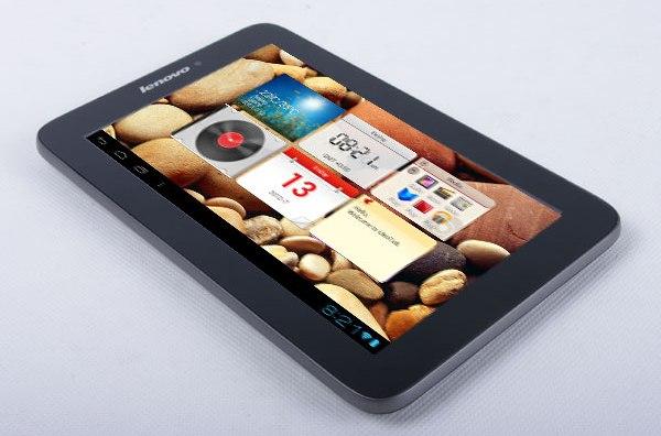 Lenovo'dan çift SIM kartlı tablet