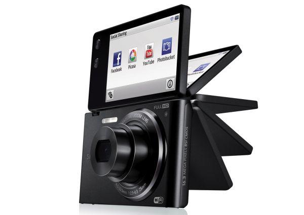 Samsung, 180 derece dönebilen dokunmatik AMOLED ekrana sahip yeni MV900F kompakt kamerasını duyurdu