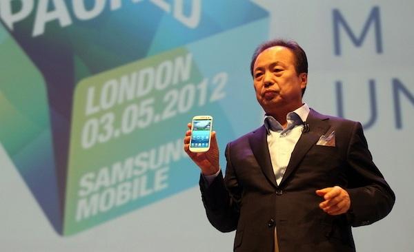 Samsung Galaxy S III, 10 milyon satış barajını aştı