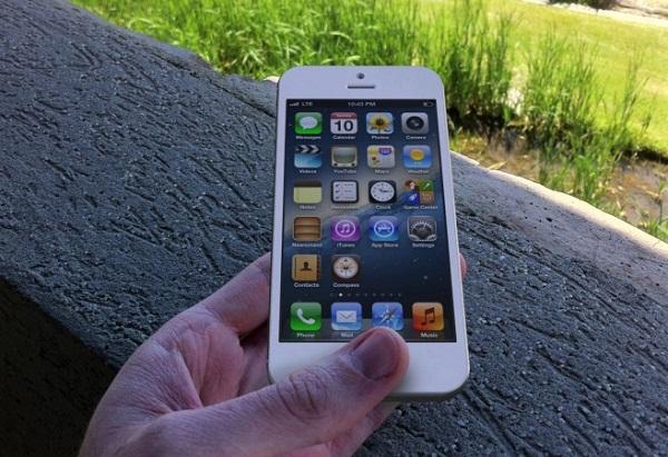 iOS6, yeni nesil iPhone için 1136 x 640'lık bir ekran çözünürlüğü işaret ediyor