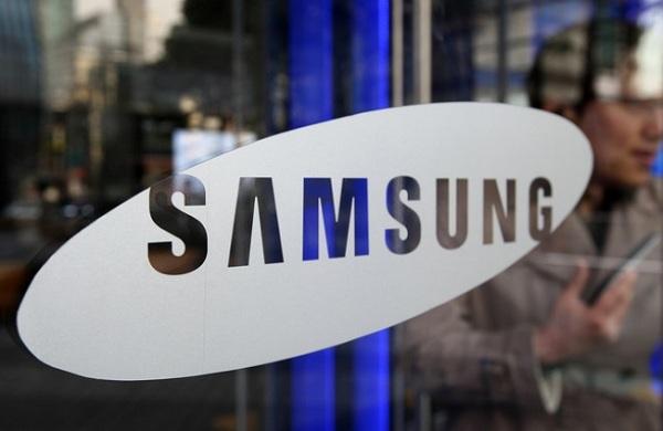 Samsung, Full HD çözünürlüklü LCD ekrana sahip bir akıllı telefon geliştiriyor