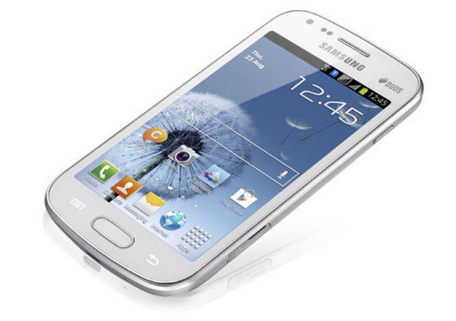 Samsung'un çift sim kart girişli modeli S7562 Galaxy S Duos resmiyet kazandı