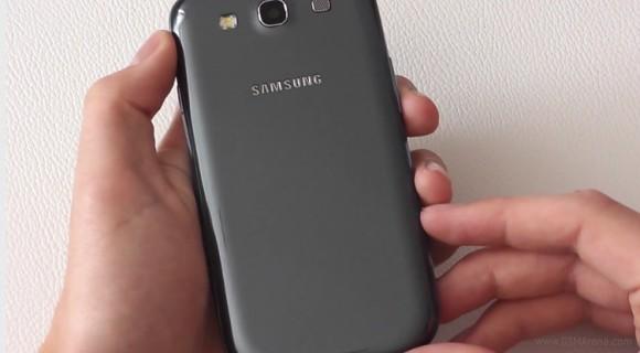 Samsung Galaxy S III'e gri renk seçeneği geliyor