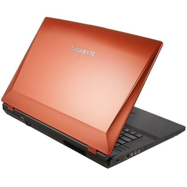 Gigabyte, 17.3-inç Full HD ekranlı oyuncu dizüstü bilgisayarı P2742G'yi duyurdu