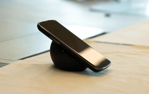 LG Nexus 4 için kablosuz şarj aksesuarı Wireless Charging Orb duyuruldu
