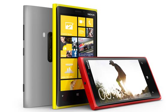 Turkcell, kendi mağazasında Lumia 920 satışına başladı