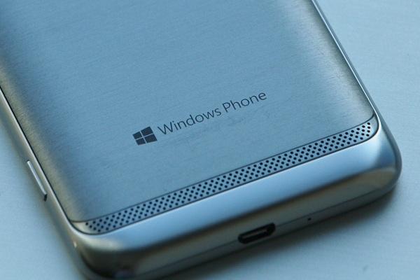 Samsung, Windows Phone 7.5 işletim sistemli tüm akıllı telefonlarının 7.8 sürümüne güncelleneceğini doğruladı